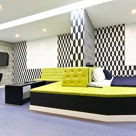 Hotel Home Пусан Екстер'єр фото