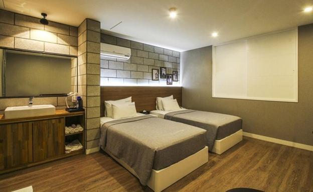 Hotel Home Пусан Екстер'єр фото